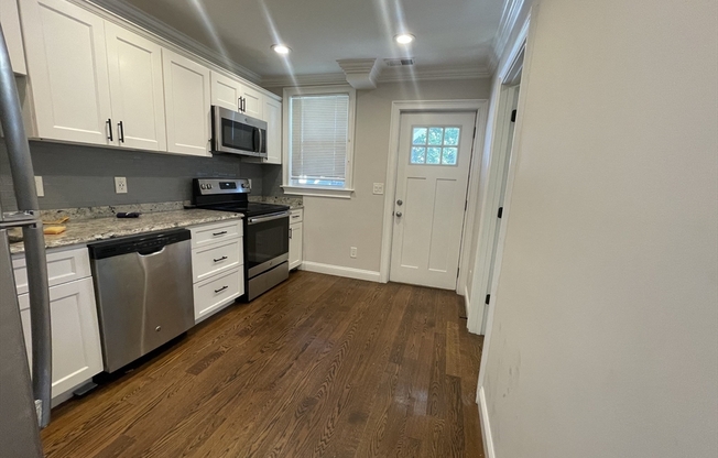 3 beds, 1 bath, 1,200 sqft, $3,000, Unit 2