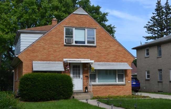 2178 S 81 ST
