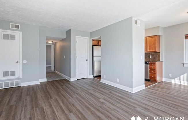 2 beds, 1 bath, 825 sqft, $1,045, Unit 205