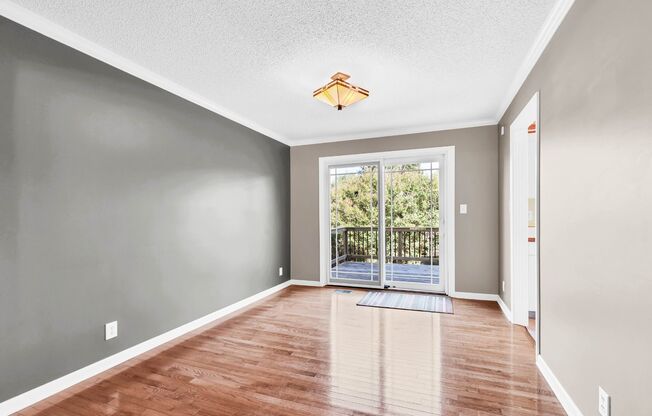 3 Bedroom Pet Friendly Home For Rent With Extra Large Bonus Room!