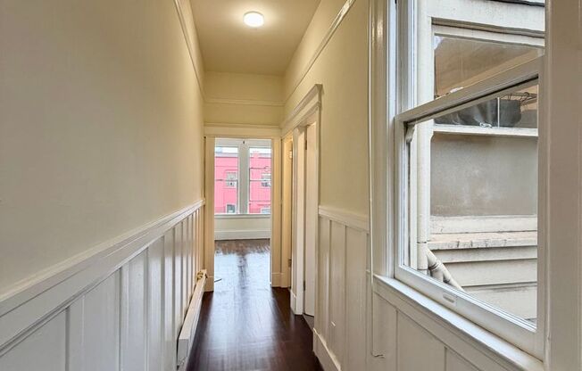 Bright & Spacious 1BR + Office in SOMA