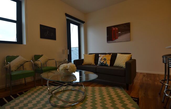 1 bed, 1 bath, 695 sqft, $1,250, Unit 505