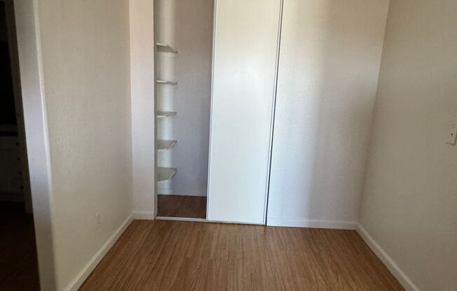 1 bed, 1 bath, 592 sqft, $1,075, Unit 184