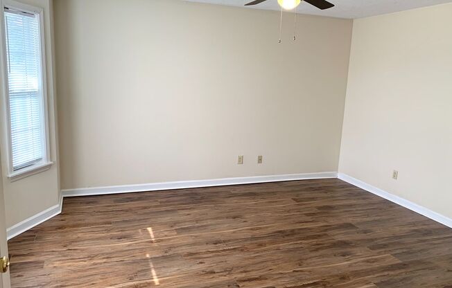 953 Van Buren Ave