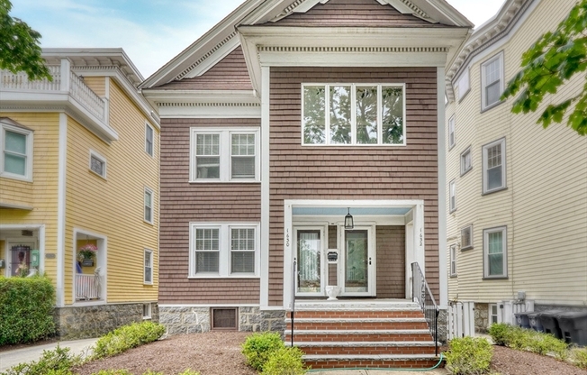 1632 COLUMBIA RD