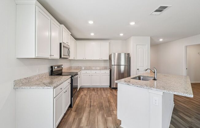 3 beds, 2 baths, 1,572 sqft, $1,945, Unit 612 Trinity Trl