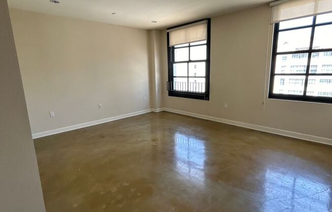 1 bed, 1 bath, 964 sqft, $2,900, Unit #1004