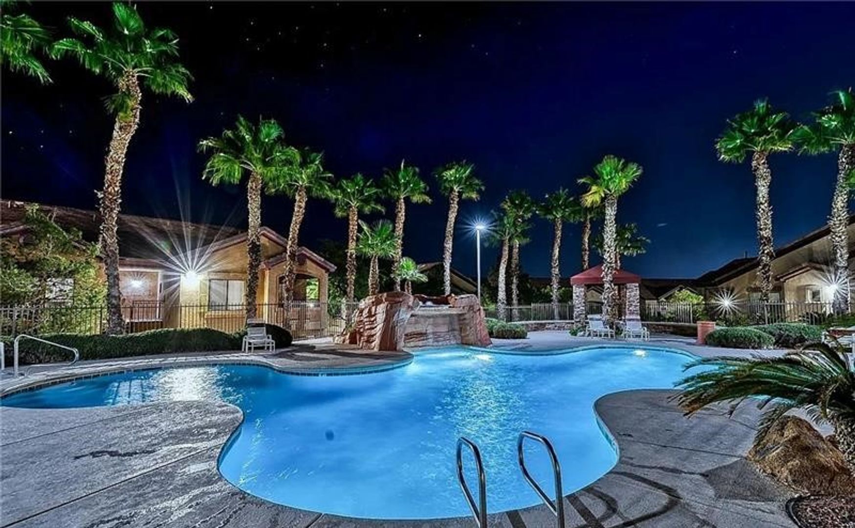 1 bed, 1 bath, $1,195, Unit # 2019
