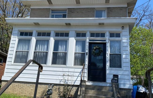 Updated 3 Bedroom home with modern amenities!