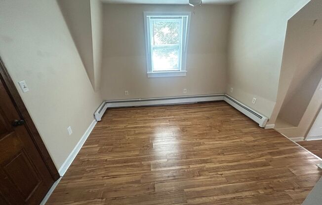 Chestnut St 135