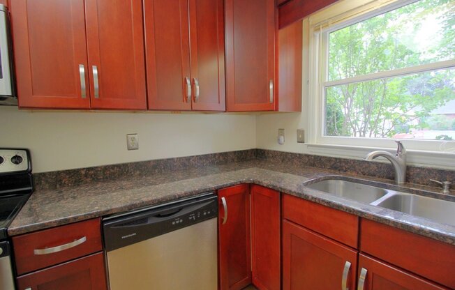 Stunning 2 Bedroom 1.5 Bath in Village Square
