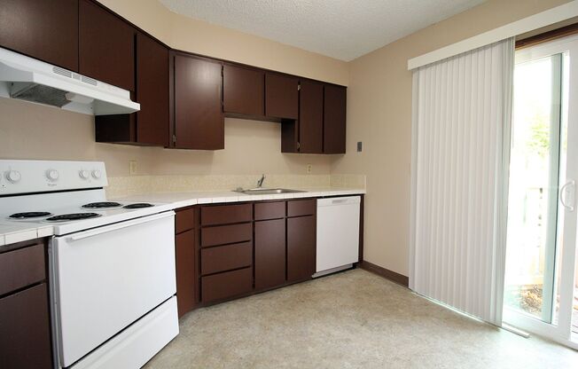 2 beds, 1 bath, $1,425