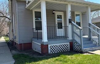 710 N Lincoln Ave