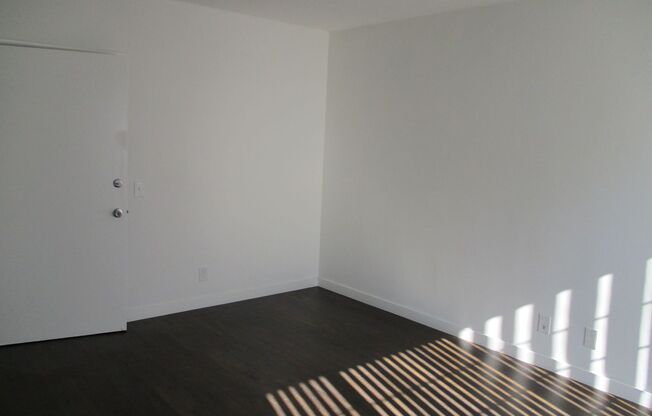 1 bed, 1 bath, $2,095, Unit 11