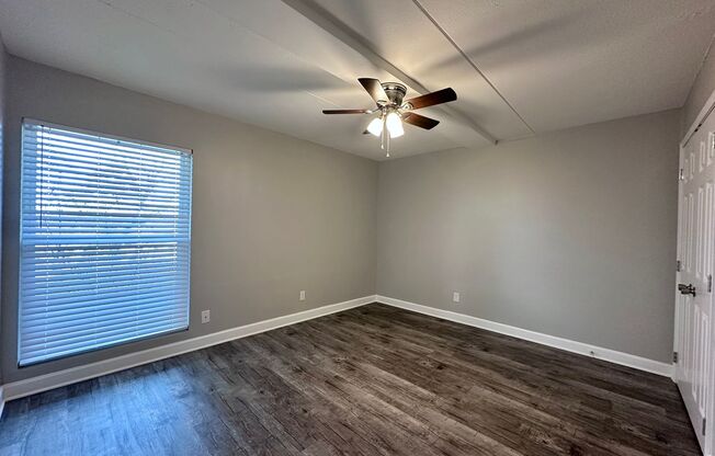 2 beds, 1 bath, 980 sqft, $1,493, Unit 155H