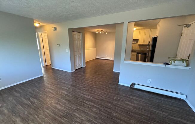 2 beds, 1 bath, 853 sqft, $1,495