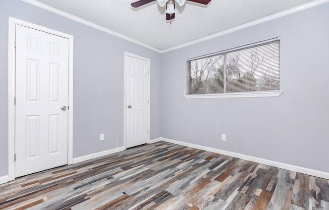 2 beds, 1 bath, 875 sqft, $1,145