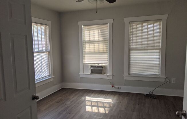 W Arlington Ave- Duplex