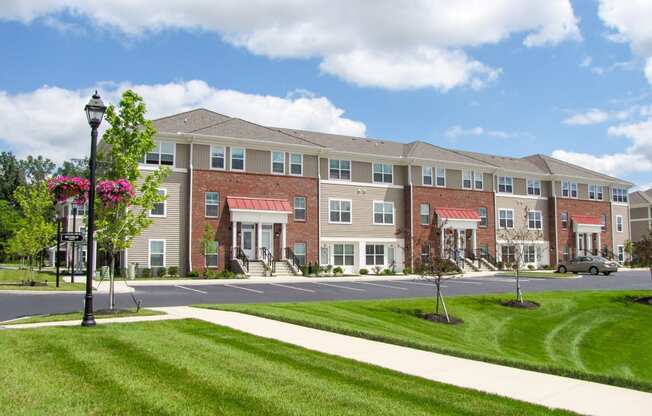 POLARIS PLACE APARTMENTS