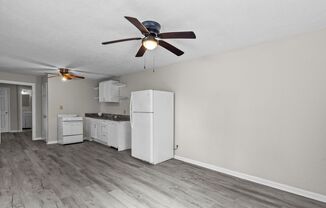 1 bed, 1 bath, 456 sqft, $750, Unit Unit 4