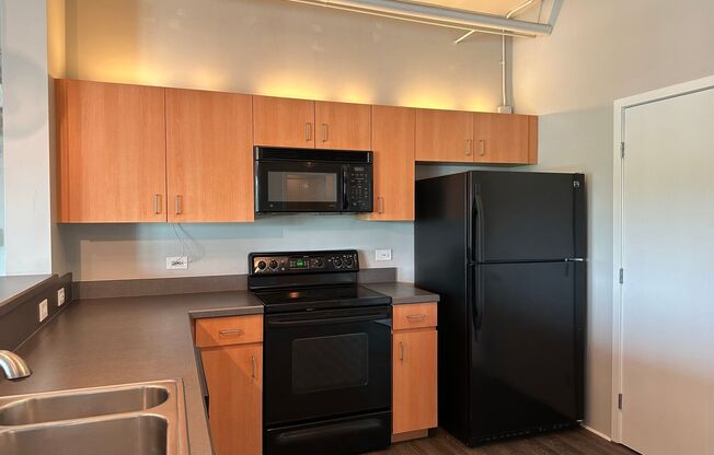 2 beds, 2 baths, $2,375, Unit # 26