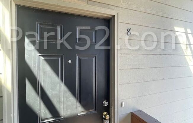 $500 Off the 1st Full Month!  2 Bedroom 1 Bathroom Upper Level Apartment in Tacoma