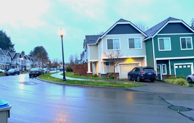 Charming 3BD | 2.5BA Townhome | Vintage Creek Community | Sherwood