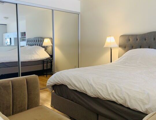 1 bed, 1 bath, 750 sqft, $2,600, Unit 2011