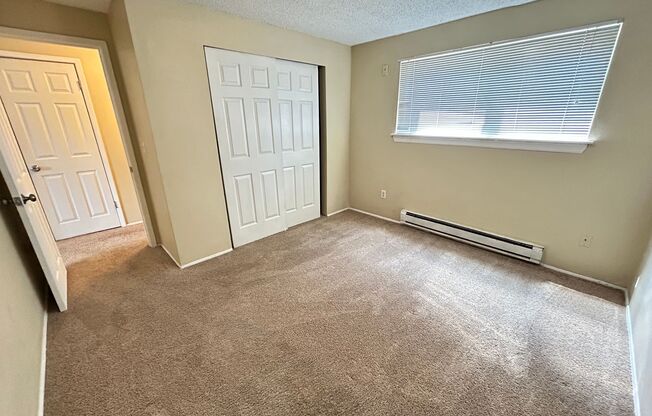 1 bed, 1 bath, 700 sqft, $1,525, Unit 112