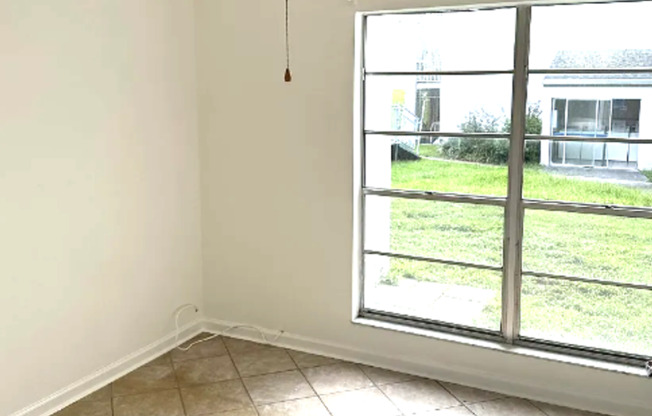 1/1 condo in the heart of Clearwater - Move in special