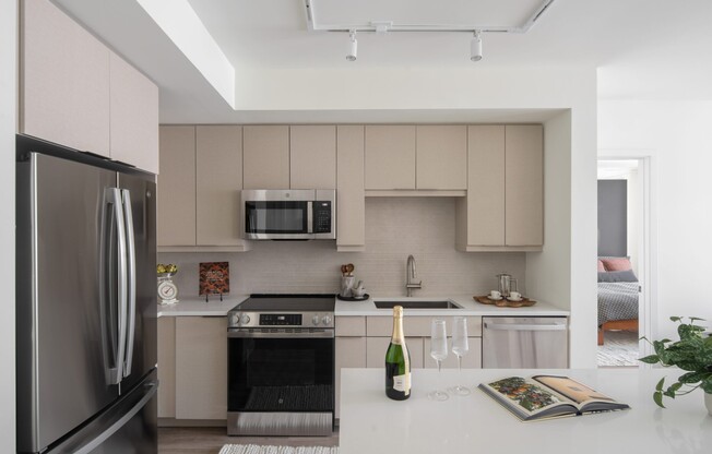 45 NE 27 ST