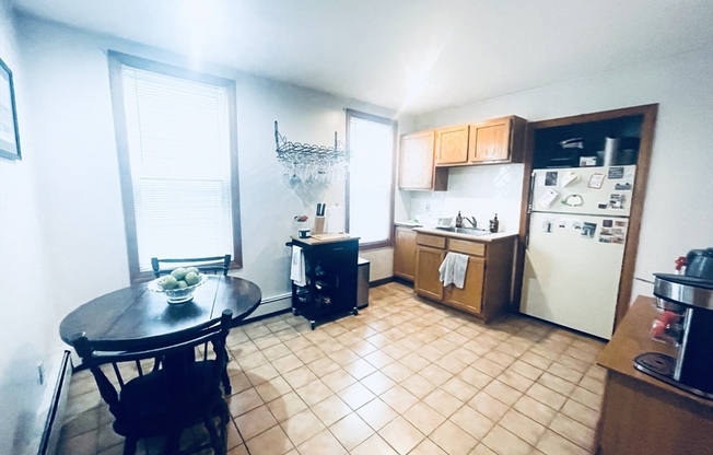 608 E 2 ST