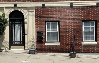 996 Chestnut St.