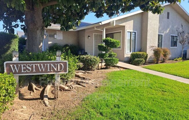950 W MCKINLEY AVE