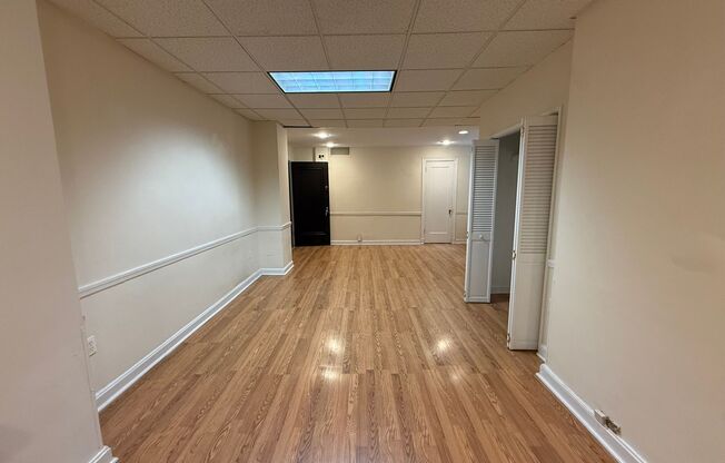 Studio, 1 bath, 315 sqft, $1,200, Unit New King Edward 1A4