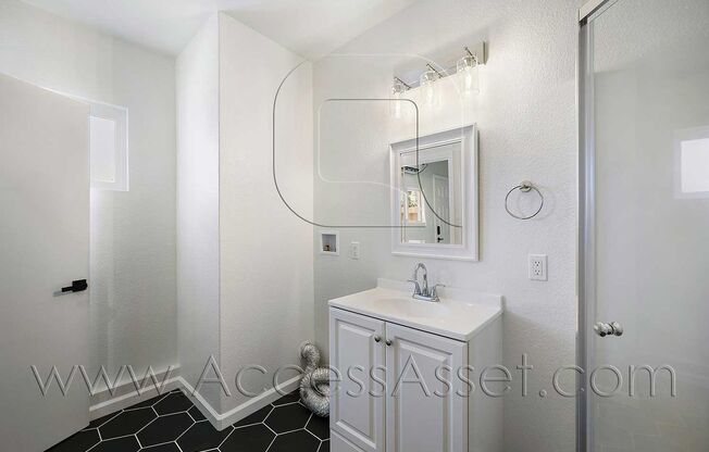 Studio, 1 bath, 333 sqft, $1,200, Unit Studio