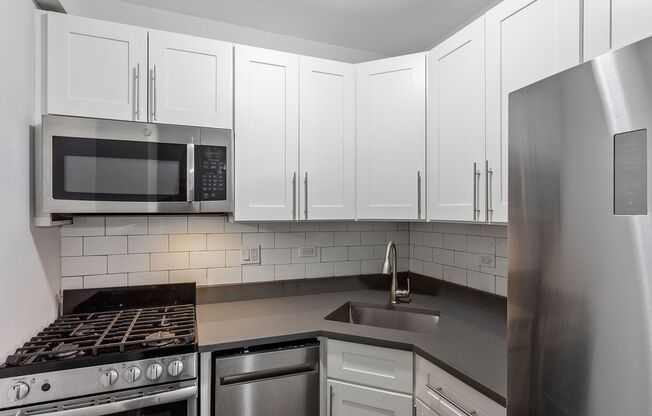 1 bed, 1 bath, 446 sqft, $1,675, Unit 208