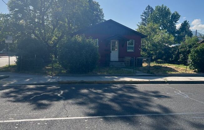 1 Bedroom 1 Bathroom House with Fenced Yard