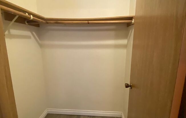 3 beds, 1.5 baths, $2,795, Unit 3