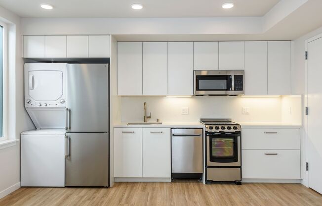 1 bed, 1 bath, 400 sqft, $3,050, Unit 601