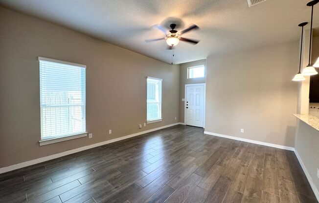 3 beds, 2 baths, 1,362 sqft, $1,495, Unit 2238 Avery Village