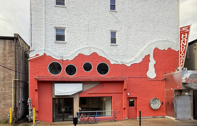 Calder Way East - 215