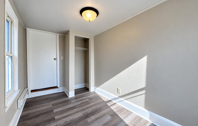 Impressive 5-bedroom 2-bathroom Home in St. Paul!