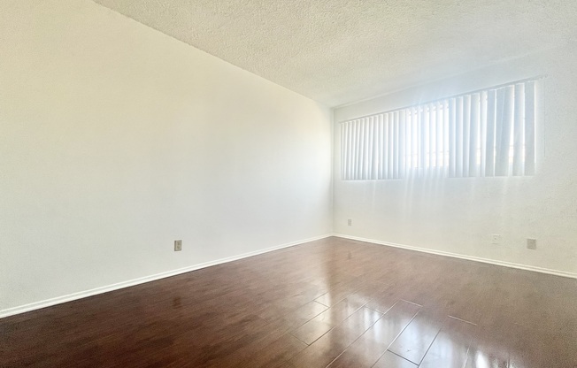 2 beds, 2 baths, $3,300