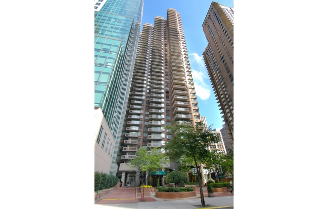 Studio, 1 bath, 400 sqft, $3,500, Unit 4J