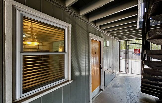 2401 Manor Rd Unit 102