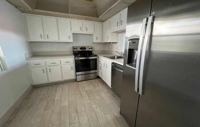 2 beds, 2 baths, $1,799, Unit 1415