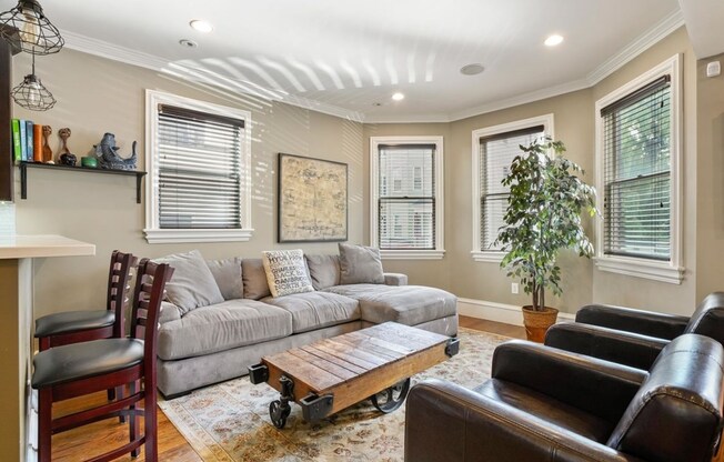 15 HOWELL ST