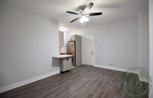Studio, 1 bath, 313 sqft, $1,350, Unit 103