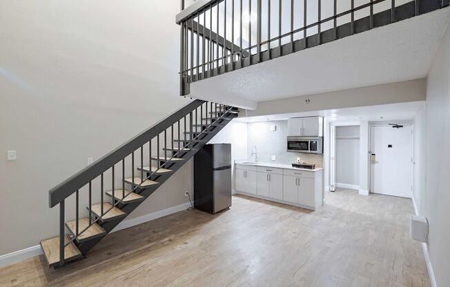 1 bed, 1.5 baths, 578 sqft, $1,450, Unit 1146 (1040)